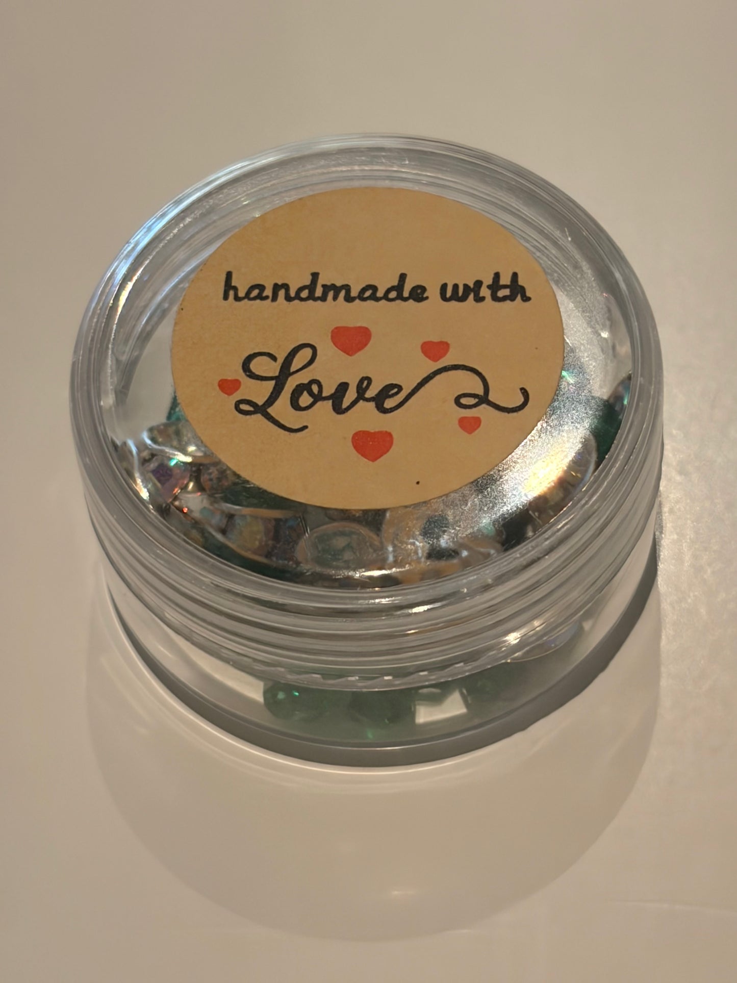Dark green charm confetti