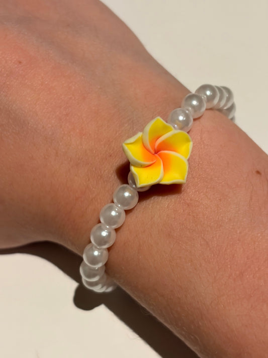 Yellow flower bracelet
