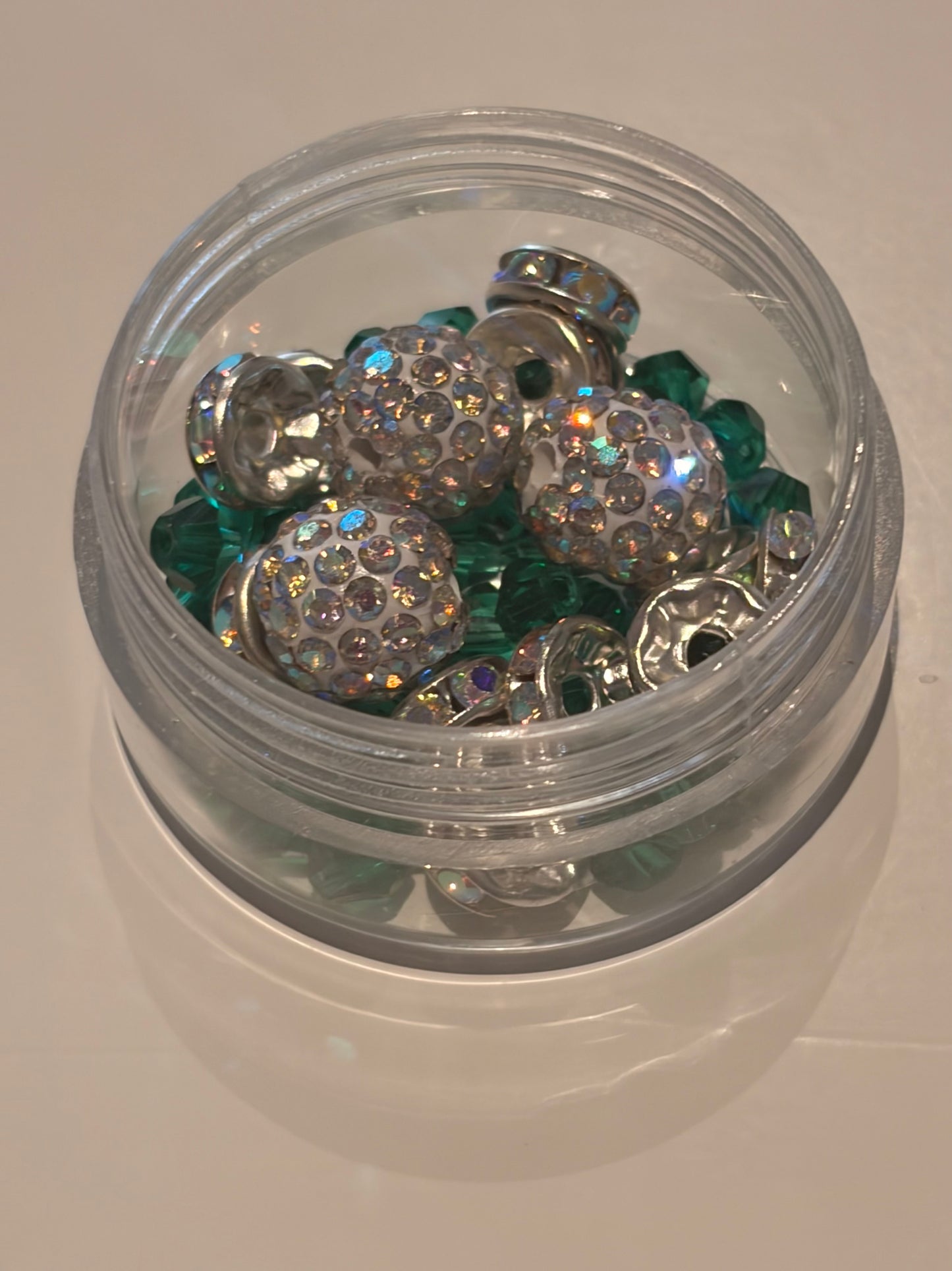 Dark green charm confetti