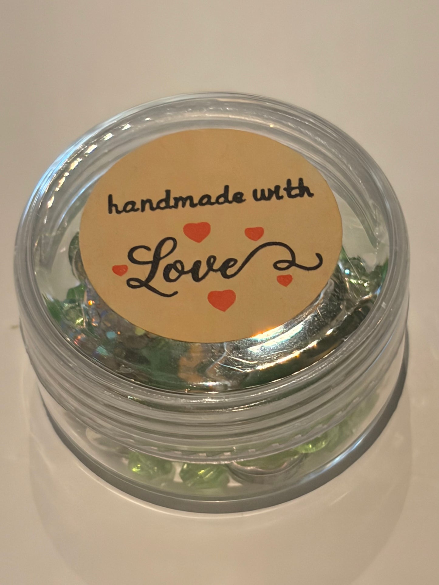 Light green charm confetti